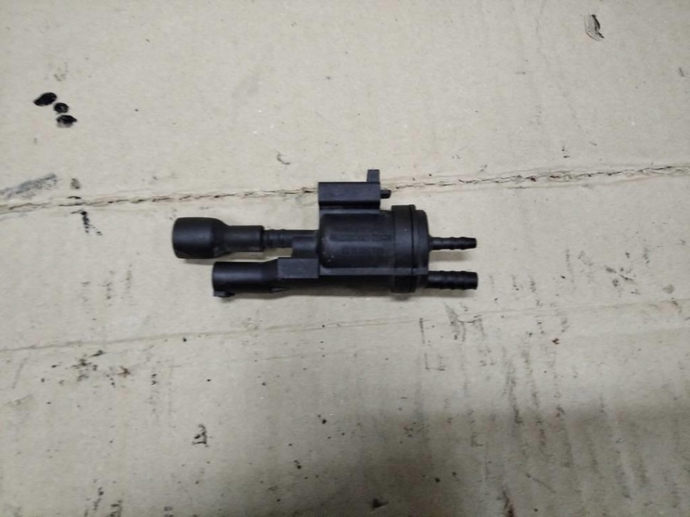 Клапан электромагнитный MERCEDES-BENZ C-класс W204/S204 (2006 - 2011) фото 1 — Разборка Мерседес