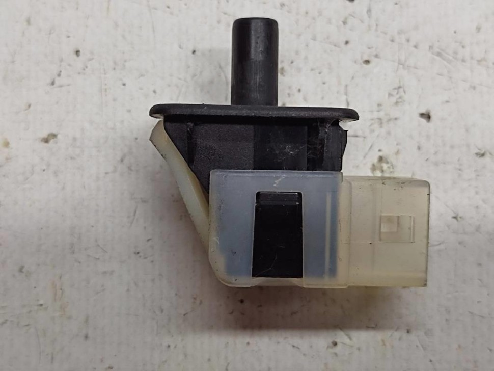 Концевик двери MERCEDES-BENZ E-класс W210/S210 рестайлинг (1999 - 2003) фото 1 — Разборка Мерседес