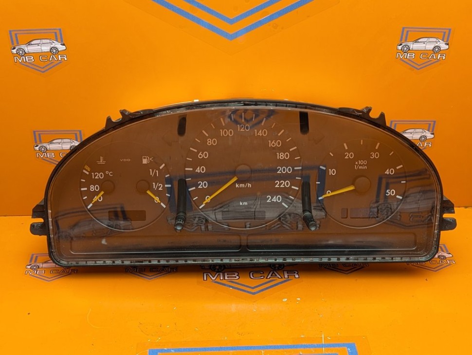 Щиток приборов MERCEDES-BENZ M-класс W163 рестайлинг (2001 - 2005) фото 1 &mdash; Разборка Мерседес