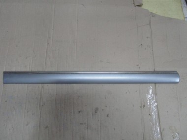 Молдинг двери MERCEDES-BENZ E-класс W210/S210 (1995 - 1999) — Разборка Мерседес