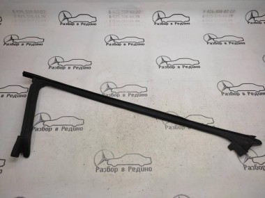 Уплотнитель стекла двери MERCEDES-BENZ CLS-класс C219 (2004 - 2008) — Разборка Мерседес