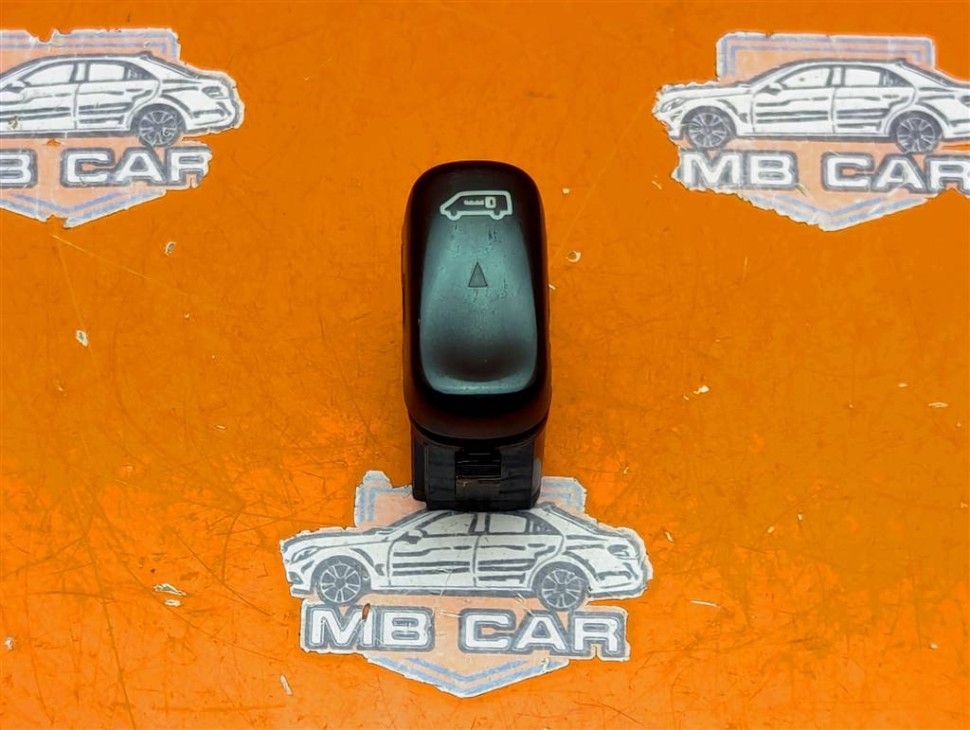 Кнопка центрального замка MERCEDES-BENZ Vito W638 (1996 - 2003) фото 1 — Разборка Мерседес