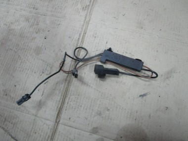 Антенна MERCEDES-BENZ C-класс W204/S204 (2006 - 2011) — Разборка Мерседес