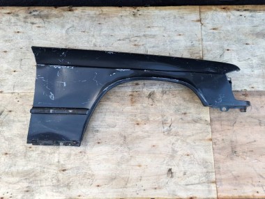 Крыло переднее правое MERCEDES-BENZ 190 (W201) W201 (1982 - 1993) — Разборка Мерседес