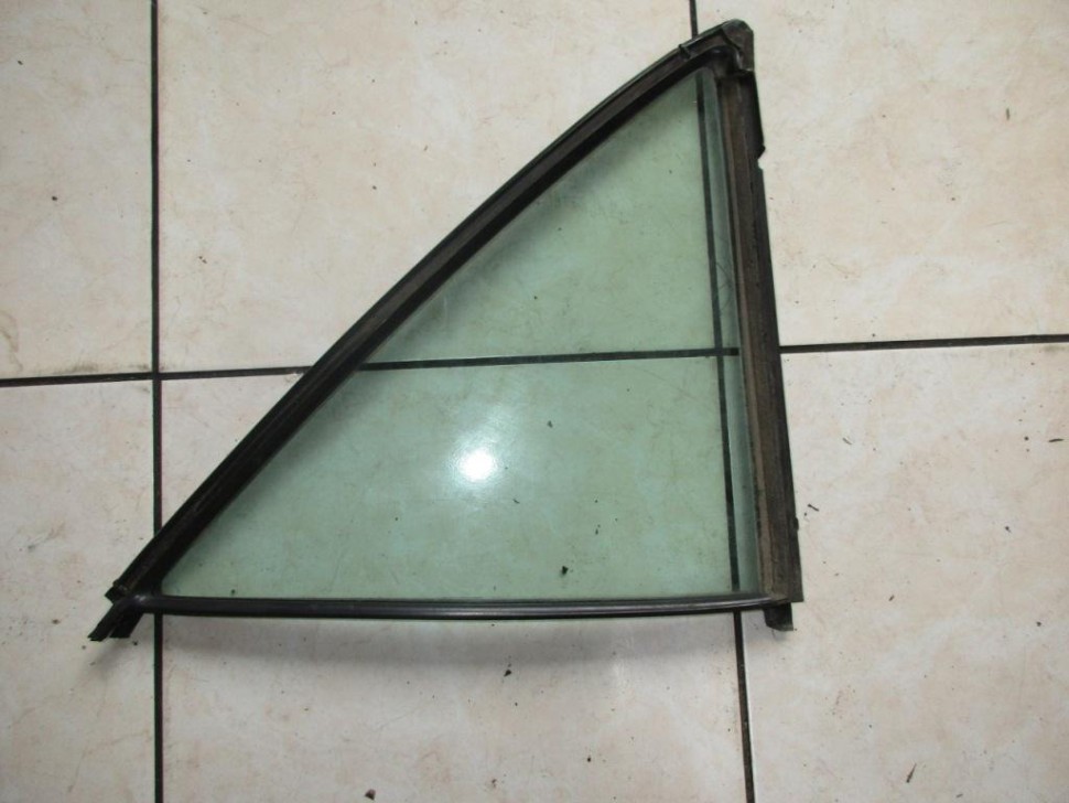 Стекло заднее левое MERCEDES-BENZ W124 W124/S124/C124/A124 (1984 - 1993) фото 1 — Разборка Мерседес