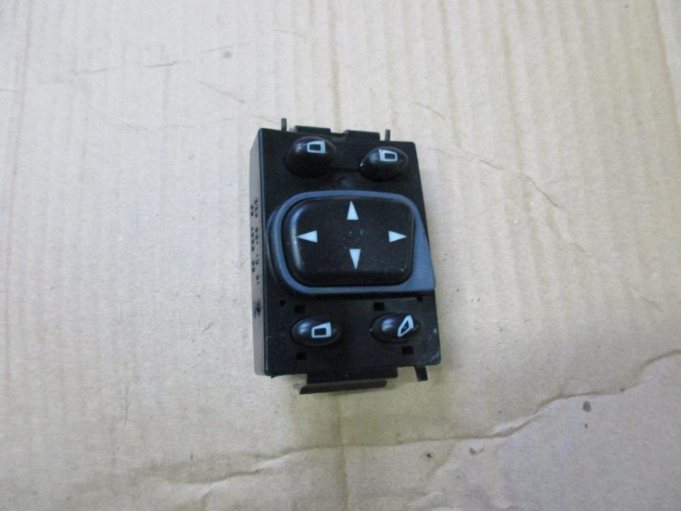 Кнопка регулировки зеркал MERCEDES-BENZ CL-класс C215 рестайлинг (2002 - 2006) фото 1 — Разборка Мерседес