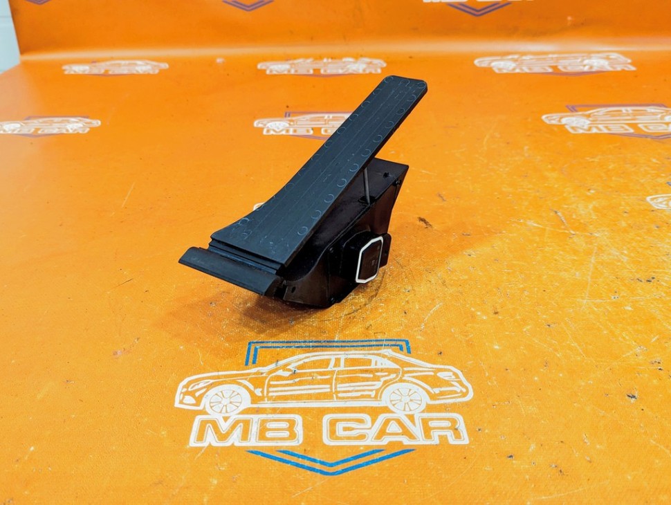 Педаль газа электронная MERCEDES-BENZ C-класс W204/S204/С204 рестайлинг (2011 - 2015) фото 1 — Разборка Мерседес