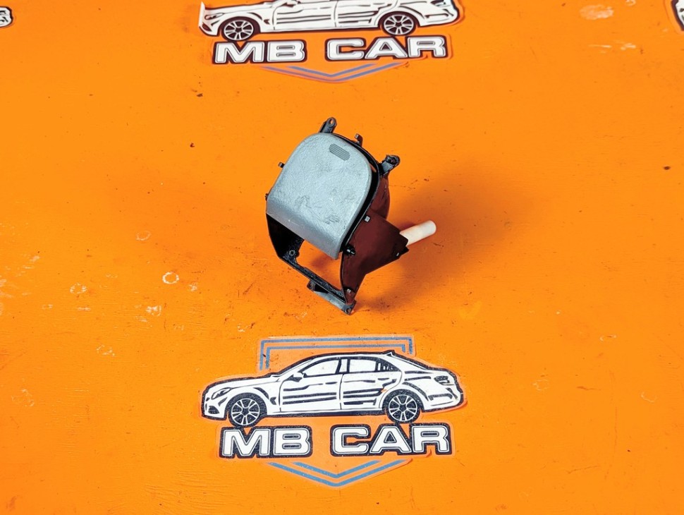 Подстаканник MERCEDES-BENZ M-класс W163 (1997 - 2001) фото 1 &mdash; Разборка Мерседес