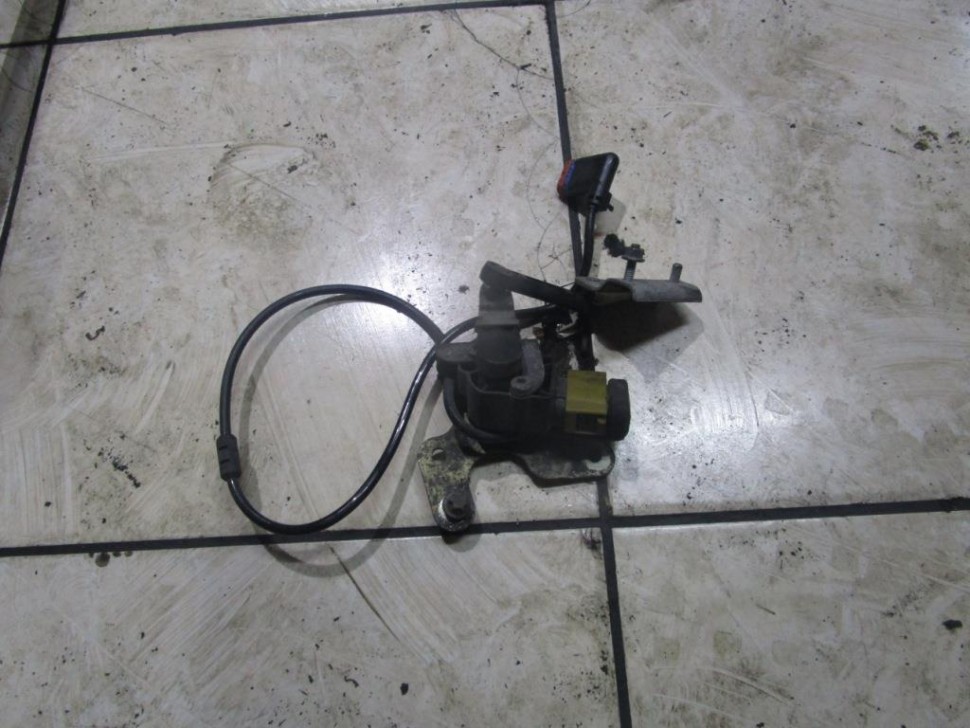 Датчик уровня пола MERCEDES-BENZ E-класс W212/S212/C207/A207 (2009 - 2013) фото 1 — Разборка Мерседес