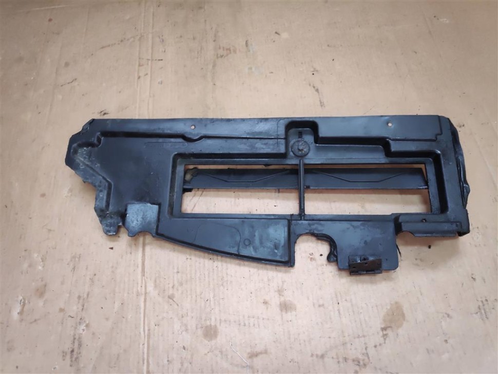 Крышка MERCEDES-BENZ E-класс W124/S124/C124/A124 (1984 - 1997) фото 1 — Разборка Мерседес