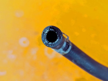 Трубка рециркуляции ОГ MERCEDES-BENZ S-класс W220 (1998 - 2005) &mdash; Разборка Мерседес