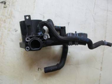 Кронштейн топливного фильтра MERCEDES-BENZ CLS-класс C218/X218 рестайлинг (2014 - 2017) — Разборка Мерседес