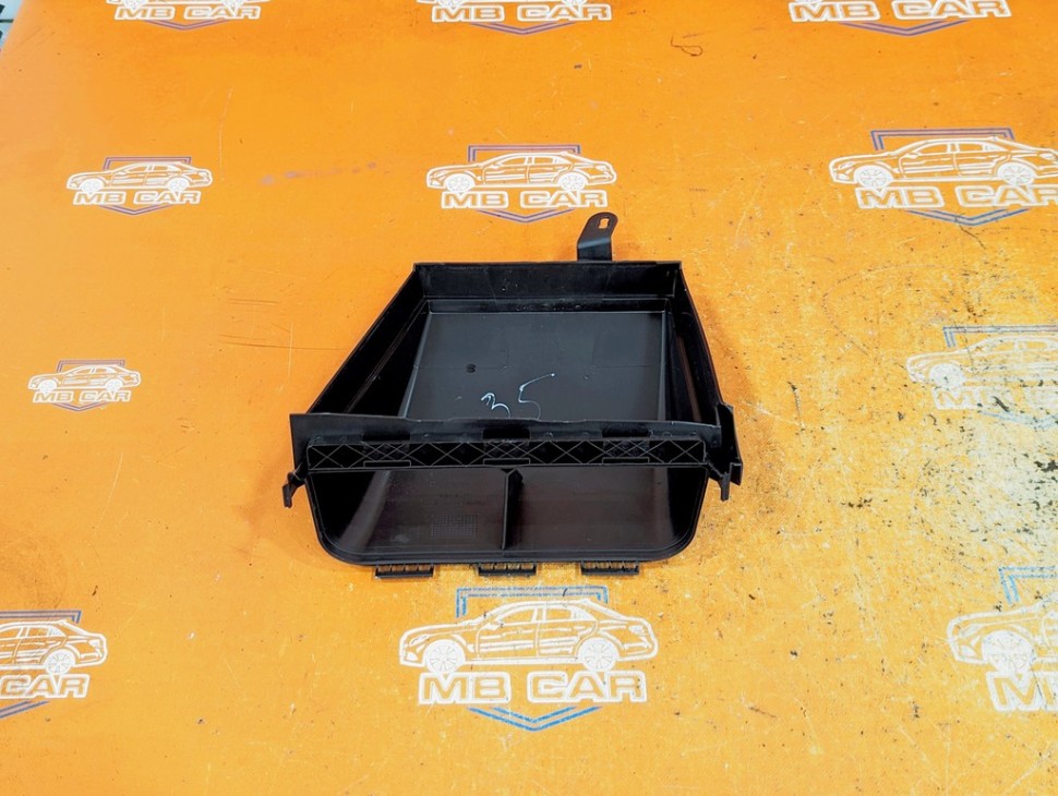 Корпус салонного фильтра MERCEDES-BENZ E-класс W211/S211 (2002 - 2006) фото 1 &mdash; Разборка Мерседес