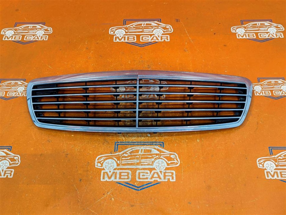 Решетка радиатора MERCEDES-BENZ E-класс W211/S211 (2002 - 2006) фото 1 — Разборка Мерседес