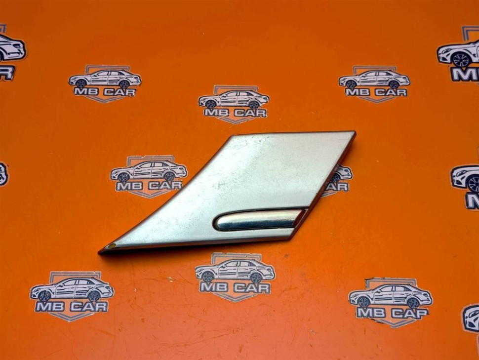 Молдинг крыла левый MERCEDES-BENZ C-класс W203/S203/CL203 (2000 - 2004) фото 1 — Разборка Мерседес