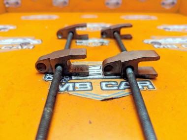 Кронштейн крепления форсунок MERCEDES-BENZ E-класс W210/S210 (1995 - 1999) &mdash; Разборка Мерседес