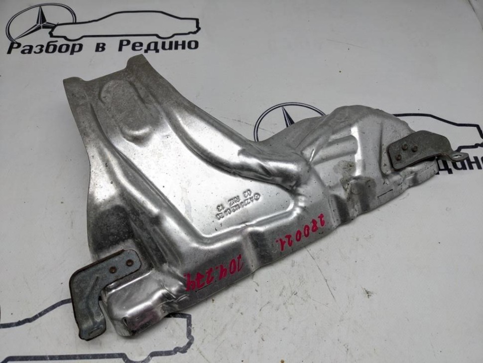 Защитный экран MERCEDES-BENZ C-класс W204/S204 (2006 - 2011) фото 1 — Разборка Мерседес