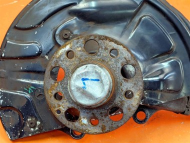 Кулак поворотный передний левый MERCEDES-BENZ E-класс W211/S211 (2002 - 2006) — Разборка Мерседес