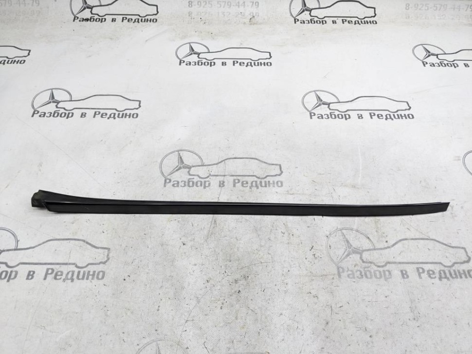 Молдинг лобового стекла MERCEDES-BENZ CLK-класс C209/A209 (2002 - 2005) фото 1 — Разборка Мерседес