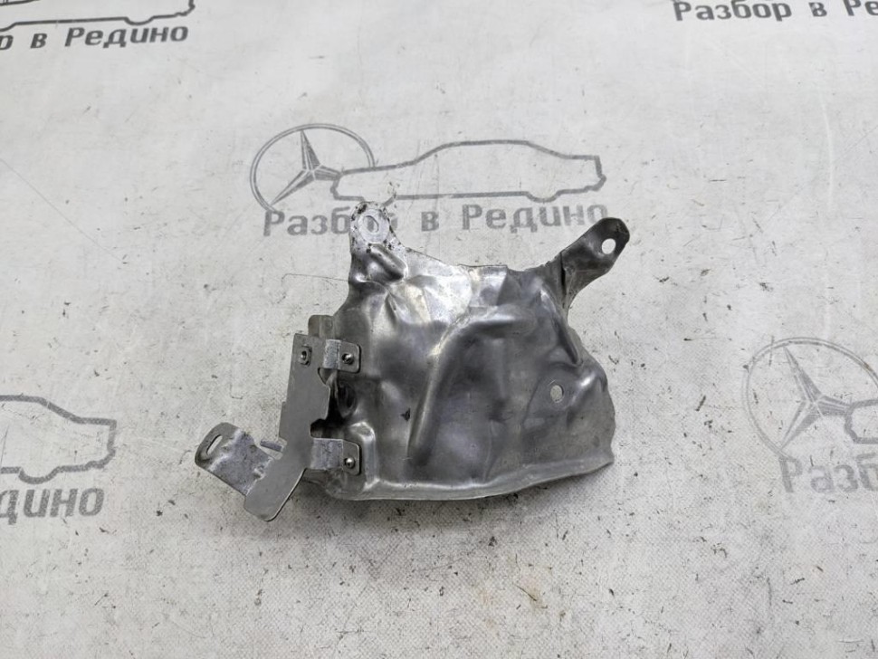 Защитный экран MERCEDES-BENZ V-класс W447 рестайлинг (2019 - 2025) фото 1 — Разборка Мерседес