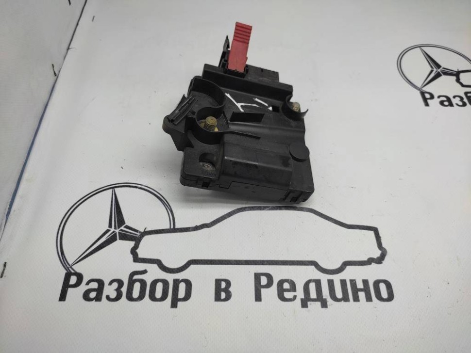 Блок предохранителей MERCEDES-BENZ S-класс W220 рестайлинг (2002 - 2005) фото 1 — Разборка Мерседес
