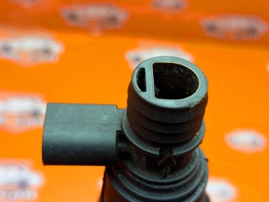 Трубка вентиляции картерных газов MERCEDES-BENZ E-класс W210/S210 (1995 - 1999) — Разборка Мерседес