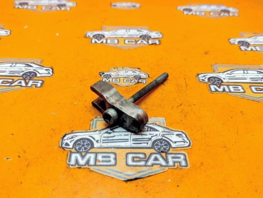 Кронштейн крепления форсунок MERCEDES-BENZ C-класс W204/S204 (2006 - 2011) &mdash; Разборка Мерседес
