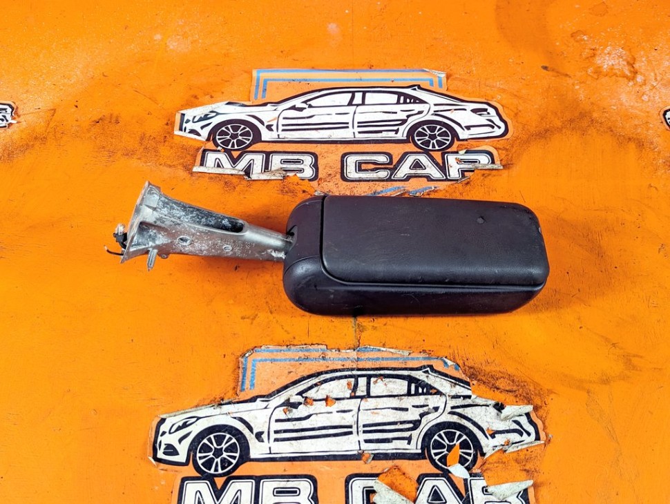 Подлокотник MERCEDES-BENZ A-класс W168 рестайлинг (2001 - 2004) A 170 1.7 AT (95 л.с.) фото 1 &mdash; Разборка Мерседес