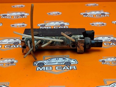 Блок клапанов пневмоподвески MERCEDES-BENZ S-класс W220 рестайлинг (2002 - 2005) — Разборка Мерседес