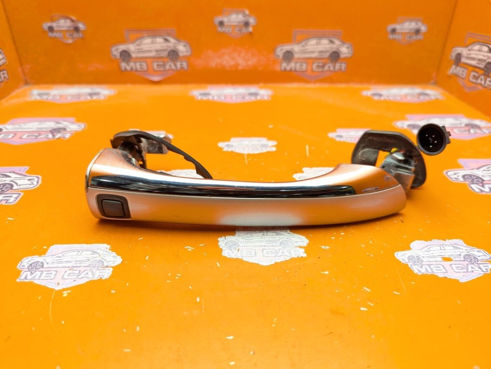 Ручка двери наружняя MERCEDES-BENZ S-класс W220 (1998 - 2005) фото 1 &mdash; Разборка Мерседес