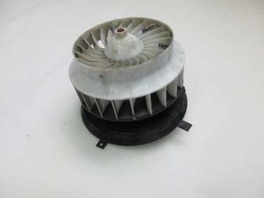 Моторчик печки MERCEDES-BENZ C-класс W205/S205/C205/A205 (2014 - 2018) — Разборка Мерседес