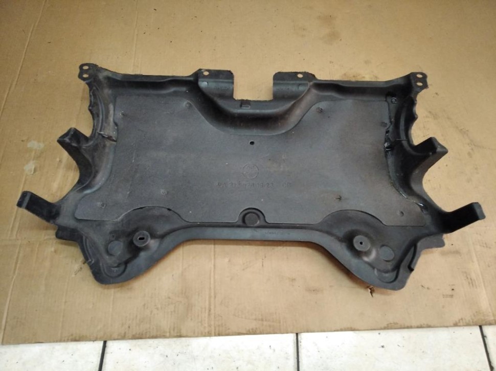 Защита двигателя MERCEDES-BENZ CLS-класс C218/X218 (2010 - 2014) фото 1 — Разборка Мерседес