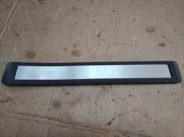 Накладка порога внутренняя MERCEDES-BENZ E-класс W211/S211 (2002 - 2006) — Разборка Мерседес