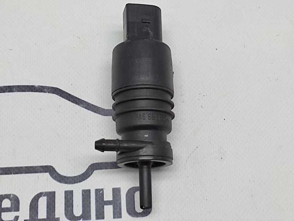 Насос омывателей MERCEDES-BENZ V-класс W639 (2003 - 2014) фото 1 — Разборка Мерседес