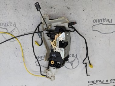 Замок двери передней правой MERCEDES-BENZ S-класс W220 рестайлинг (2002 - 2005) — Разборка Мерседес