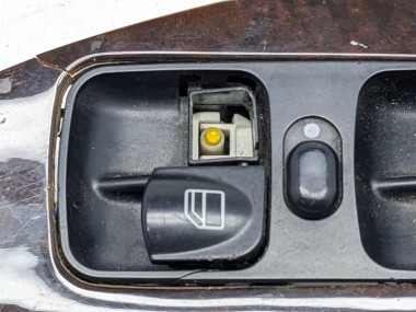 Блок кнопок стеклоподъемников MERCEDES-BENZ C-класс W203/S203/CL203 (2000 - 2004) — Разборка Мерседес