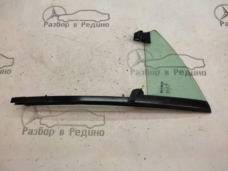 Стекло заднее правое MERCEDES-BENZ CLS-класс C219 (2004 - 2008) фото 1 — Разборка Мерседес