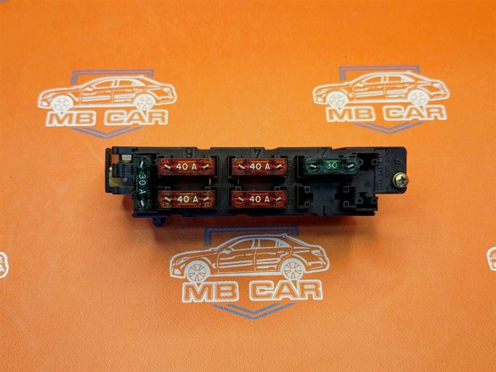 Блок предохранителей MERCEDES-BENZ S-класс W140 (1991 - 1998) фото 1 — Разборка Мерседес