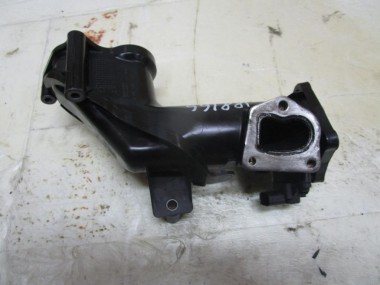 Патрубок впускного коллектора MERCEDES-BENZ E-класс W212/S212/C207/A207 (2009 - 2013) — Разборка Мерседес