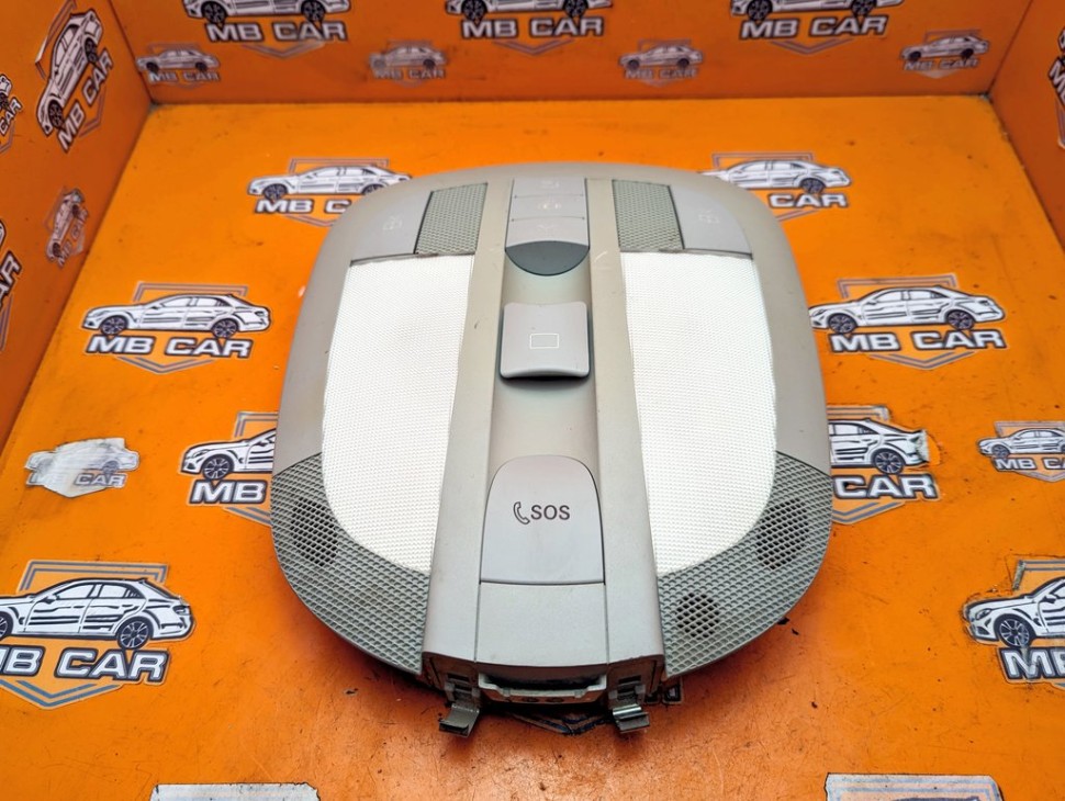 Плафон салона MERCEDES-BENZ M-класс W164 рестайлинг (2008 - 2011) фото 1 &mdash; Разборка Мерседес