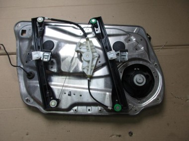 Стеклоподъемник передний правый MERCEDES-BENZ C-класс W204/S204 (2006 - 2011) — Разборка Мерседес