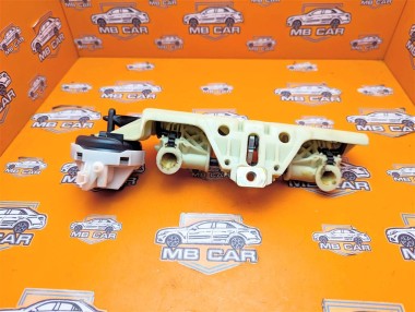 Механизм подголовника MERCEDES-BENZ S-класс W220 рестайлинг (2002 - 2005) — Разборка Мерседес