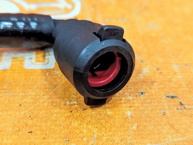 Трубка вакуумная MERCEDES-BENZ C-класс W204/S204 (2006 - 2011) — Разборка Мерседес