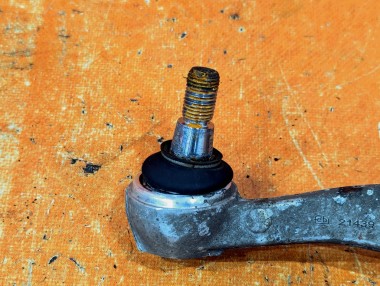 Рычаг передний нижний левый MERCEDES-BENZ C-класс W204/S204 (2006 - 2011) — Разборка Мерседес