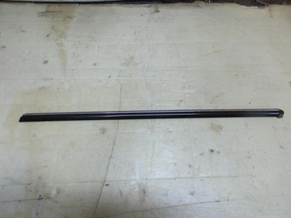 Молдинг стекла двери MERCEDES-BENZ CLK-класс C209/A209 (2002 - 2005) фото 1 — Разборка Мерседес