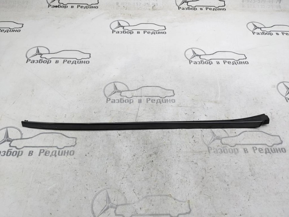 Молдинг лобового стекла MERCEDES-BENZ CLK-класс C209/A209 (2002 - 2005) фото 1 — Разборка Мерседес