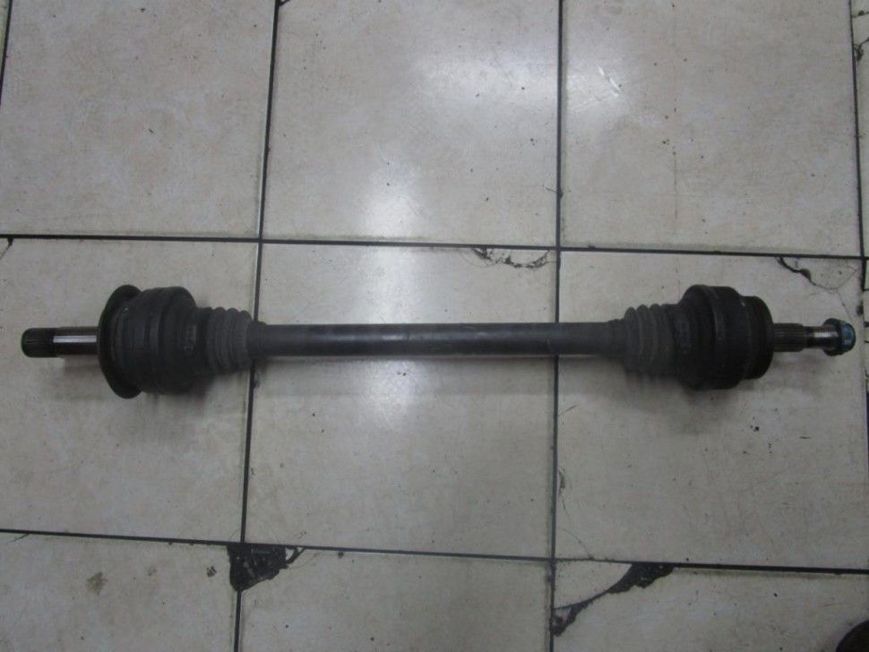 Привод задний MERCEDES-BENZ CLS-класс C218/X218 рестайлинг (2014 - 2017) фото 1 — Разборка Мерседес