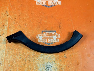 Накладка петли багажника MERCEDES-BENZ E-класс W210/S210 (1995 - 1999) — Разборка Мерседес