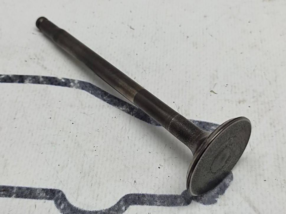 Клапан ГБЦ MERCEDES-BENZ Sprinter W901-905 (1995 - 2006) фото 1 — Разборка Мерседес