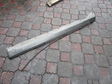 Порог пластиковый левый MERCEDES-BENZ 190 (W201) W201 (1982 - 1993) — Разборка Мерседес